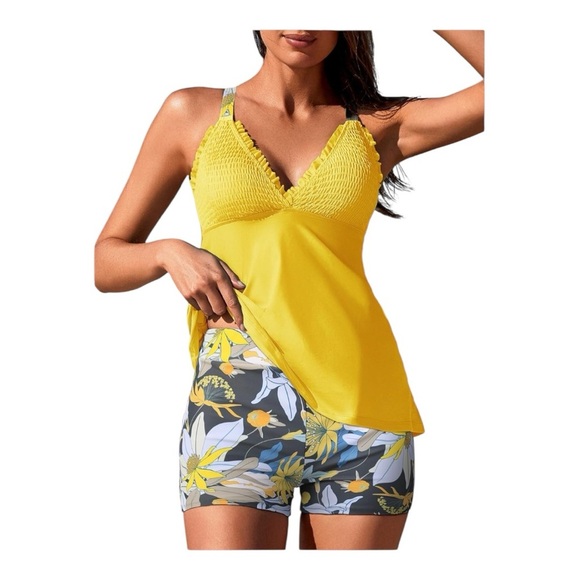 Summer Mae V-Neck Tankini Smocked
Top with Boy Shorts Tummy Control Swimsuit XL - Picture 1 of 11